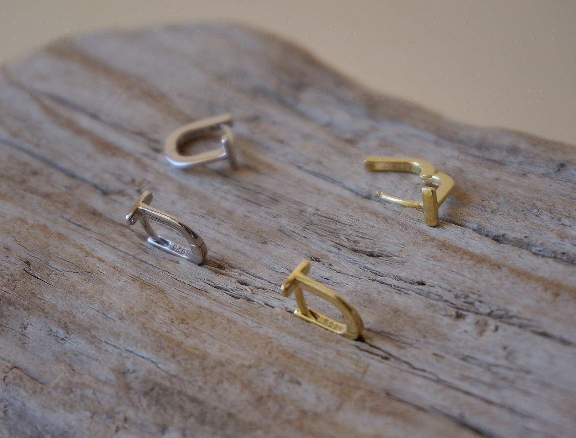 Sterling silver T shape huggies hoop earrings/bar hoop earrings/gold tiny hoop earrings/minimalist hoop earrings/