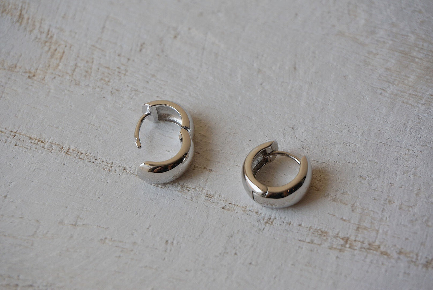 Sterling silver Chunky hoop earrings/gold chunky hoops/thick hoop earrings/wide huggie hoop earrings