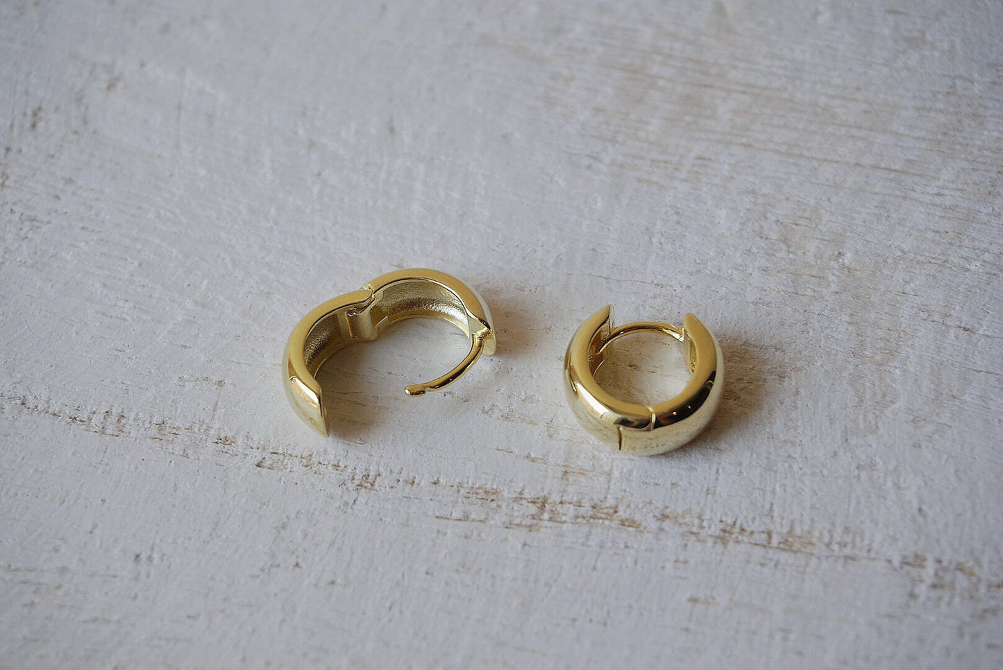 Sterling silver Chunky hoop earrings/gold chunky hoops/thick hoop earrings/wide huggie hoop earrings