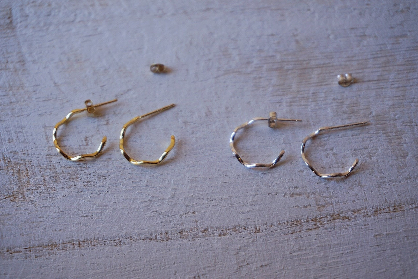 Sterling silver Wave Hoop Earrings/Silver Twisted Huggie Hoops/gold Wiggle Hoops/silver dainty wavy huggie hoop earrings/minimalist earring