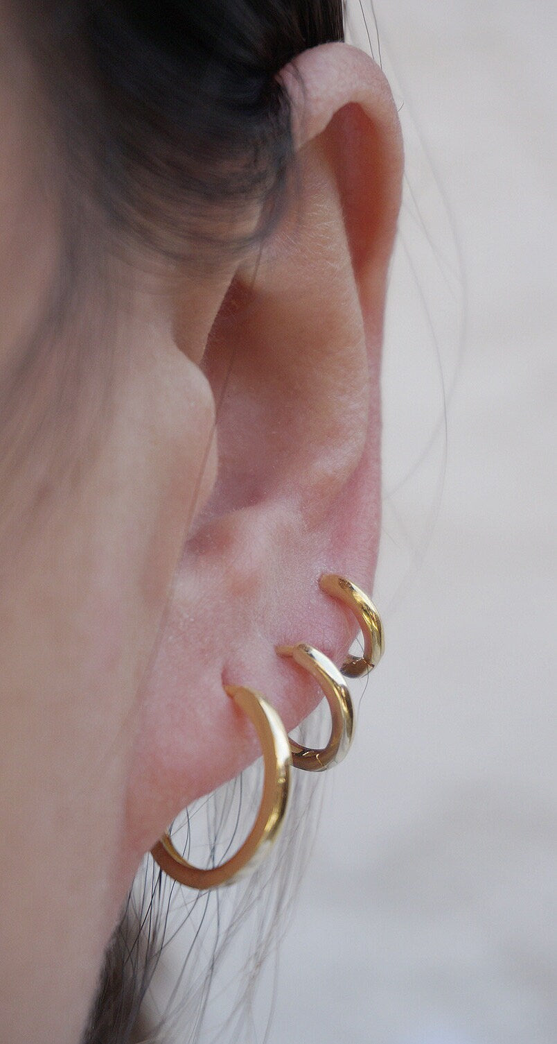 Sterling silver latch back hoop earrings/Gold hoop earrings/Tiny hoop earrings/huggie hoops/Thick Silver Hoop Earrings/small hoops