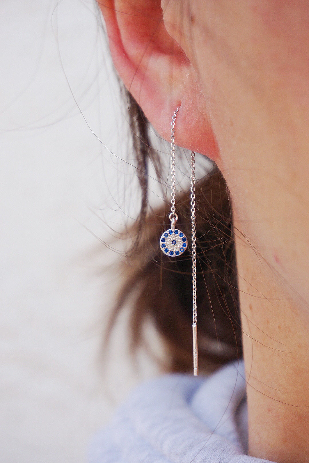 Blue eyes Threader earrings/sterling silver crystal threader earrings/gold threader earrings/threader earrings/blue eyes earrings
