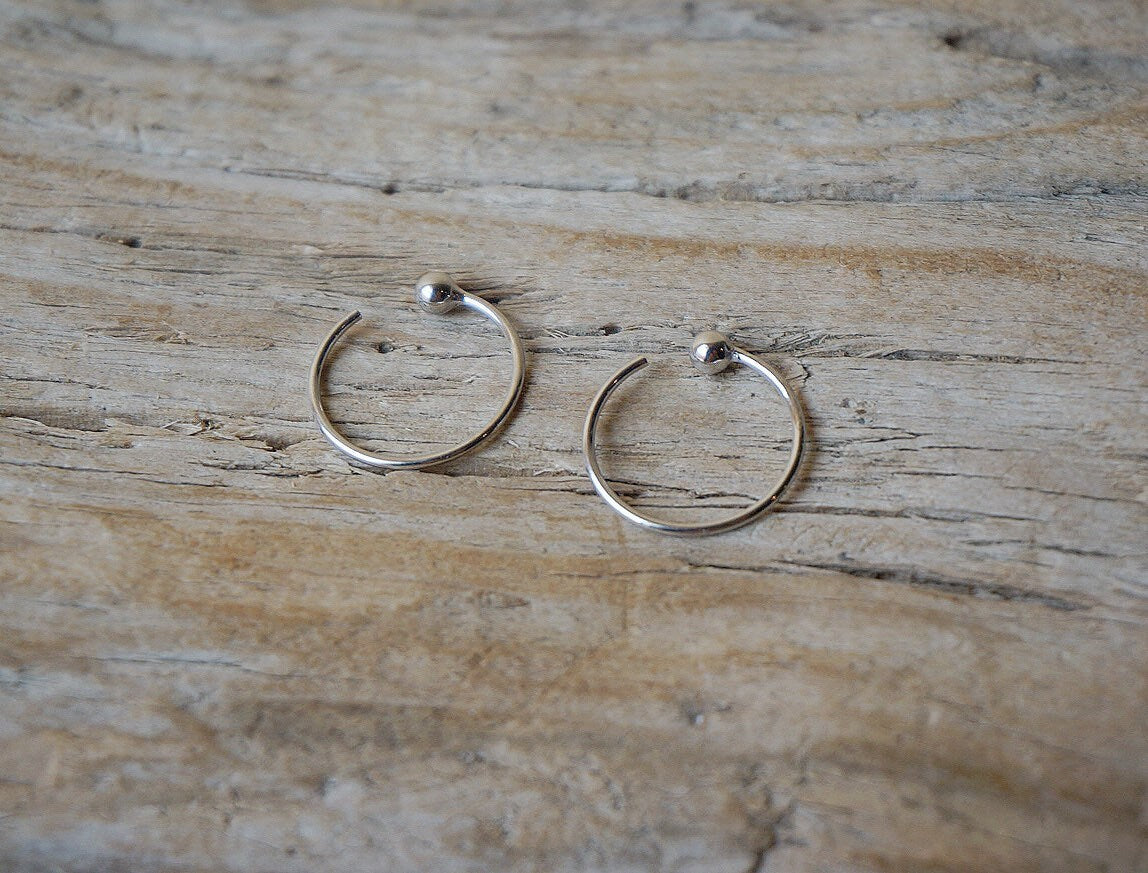 Sterling silver Tiny ball huggei Hoop Earring/Open Hoop Ear Hugger/dainty ball hoops/Reverse Hoop/minimalist Bead Hoop Threader Earrings